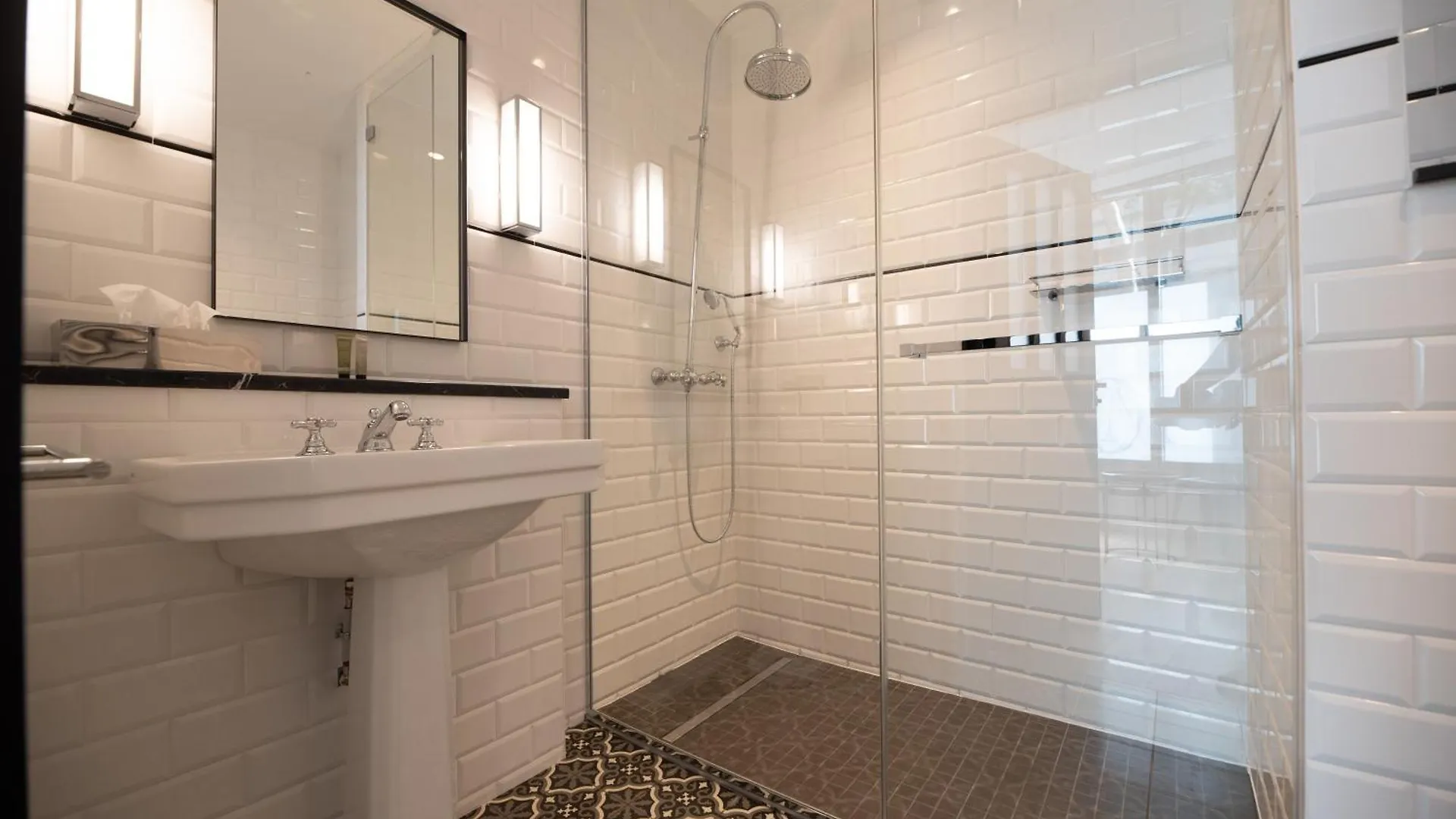 Demeure Montmartre Apartment