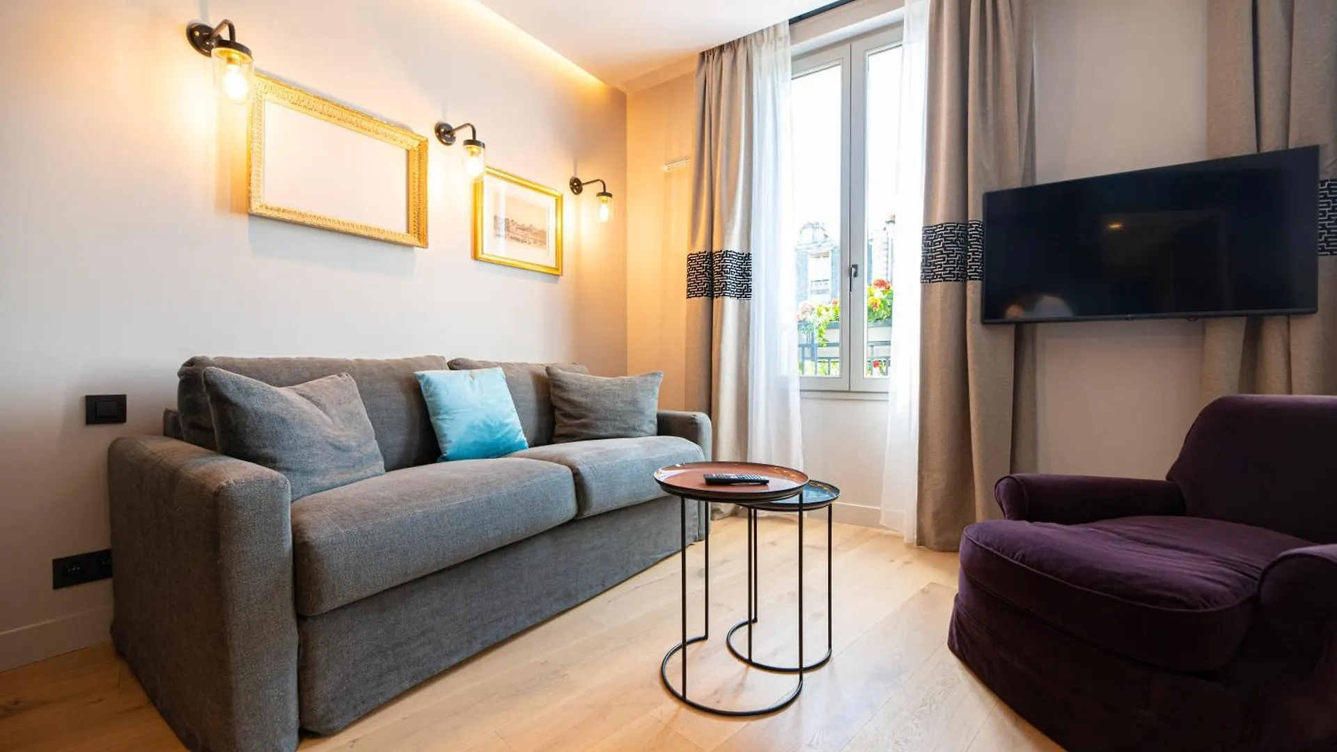Demeure Montmartre Apartment