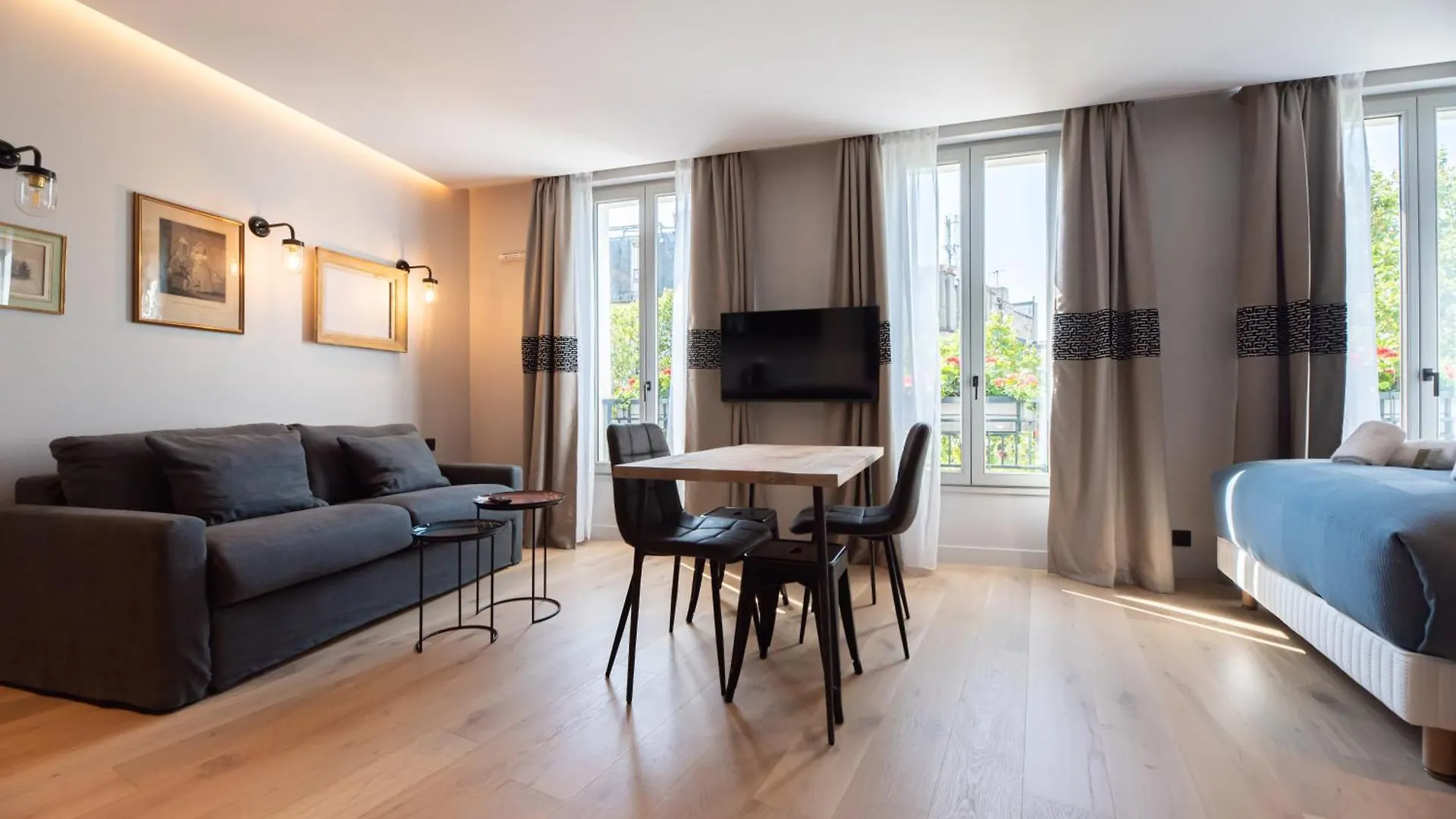 Demeure Montmartre Apartment Paris